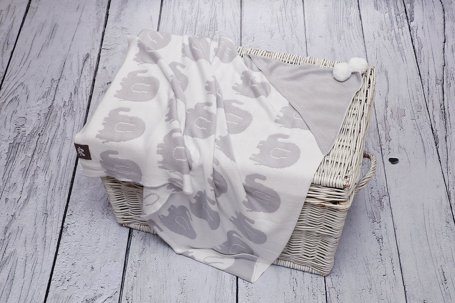 BAMBINISTA - PULP - Blankets - Bamboo Knitted Hooded Blanket Elephant Grey